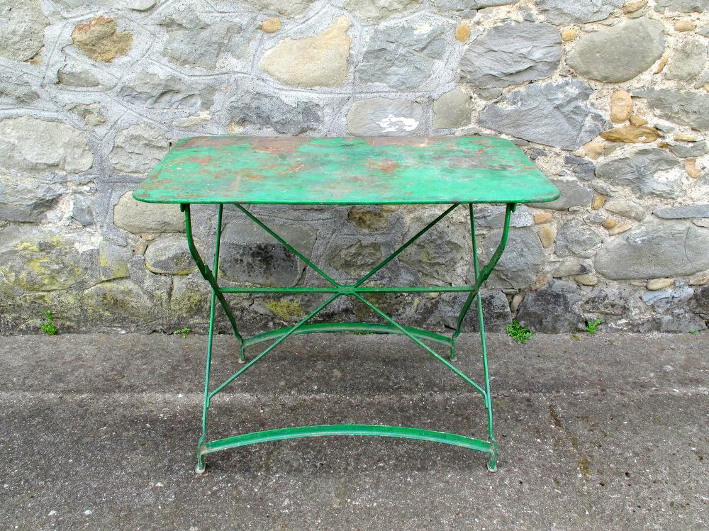 tavolo pieghevole in ferro verde