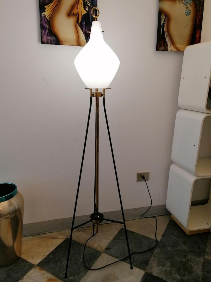 piantana Stilnovo treppiede