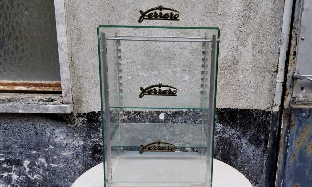 FERRERO DISPLAY COUNTER