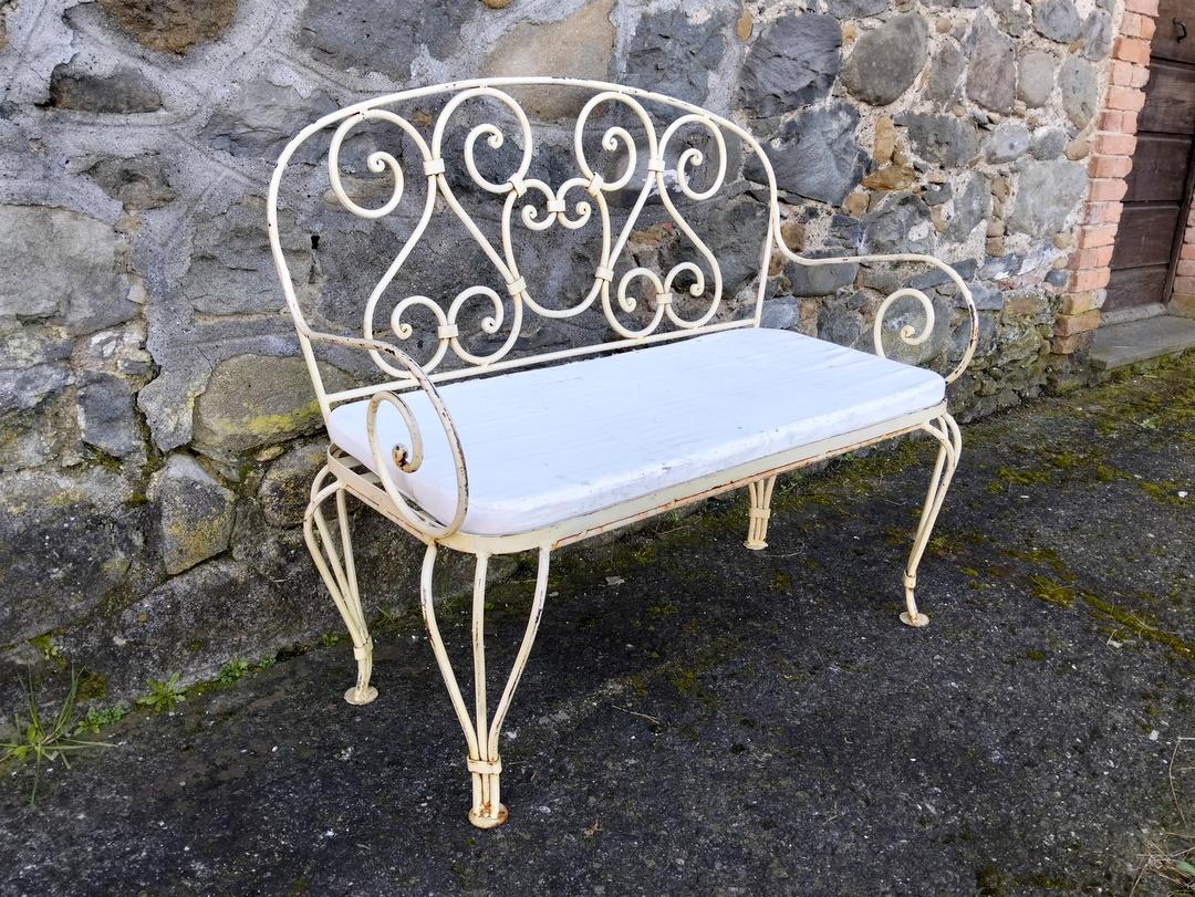 divanetto da giardino