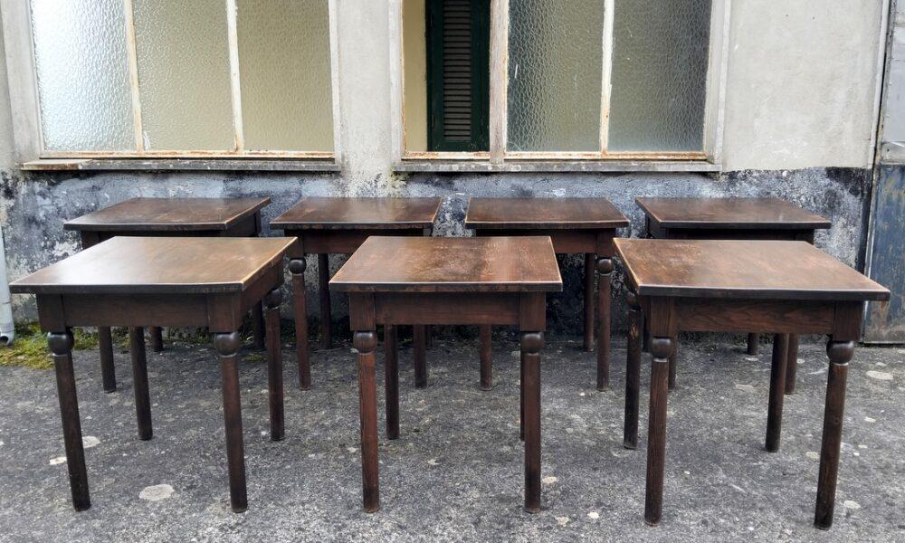 TAVERN TABLES LOT 70X70