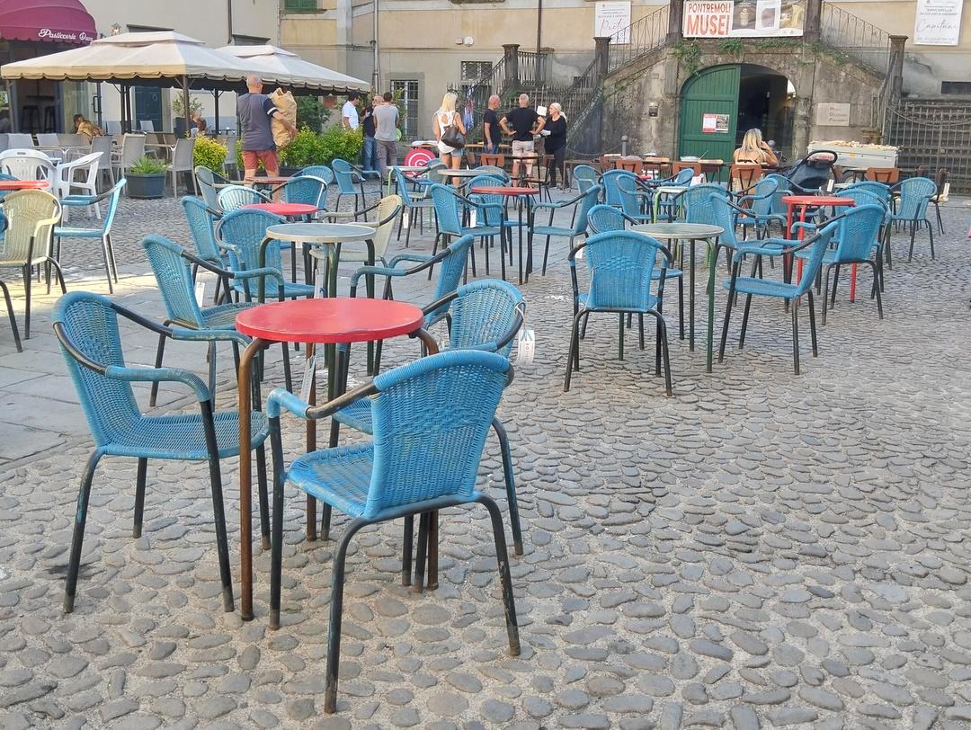 lotto 72 sedie bar azzurre anni 60