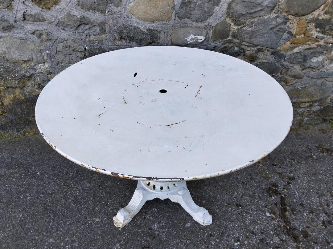 tavolo giardino Liberty