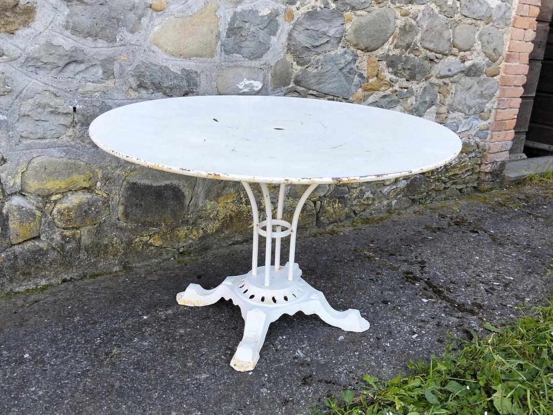 tavolo giardino Liberty