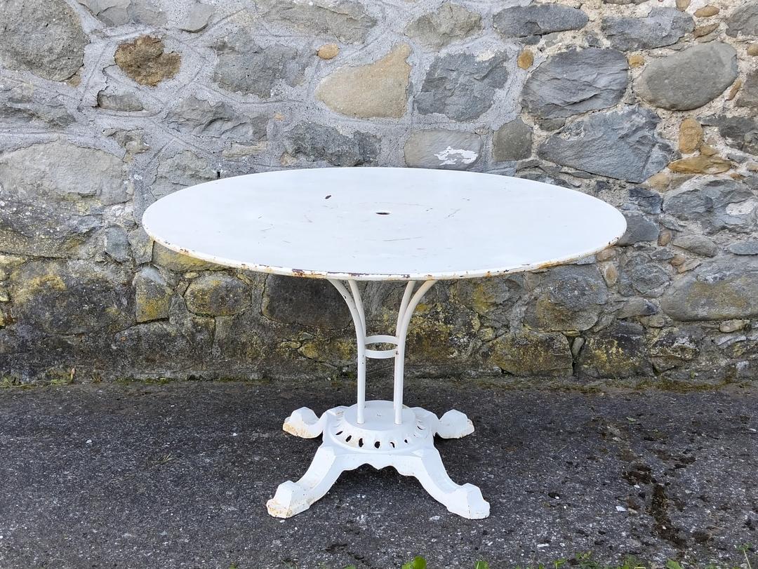 tavolo giardino Liberty